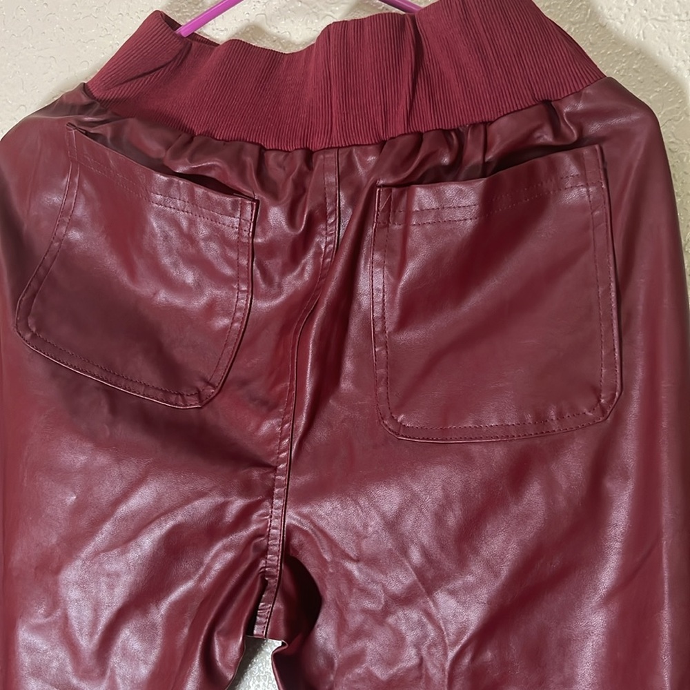 Kendal n Kylie women vegan leather joggers - Picture 4 of 8